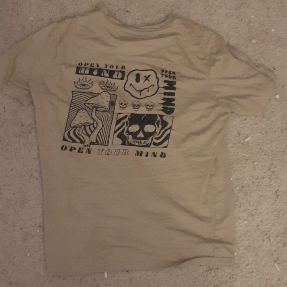 "Open your mind" Grunge light drown shirt, black print, Medium